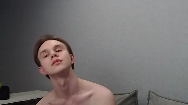 Snapshot of MartinMendez chatting on 02.25.25 MartinMendez online show from 02.25.25