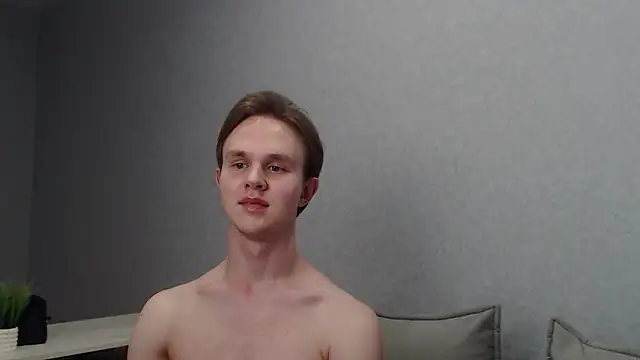 Snapshot of MartinMendez chatting on 02.26.25 MartinMendez online show from 02.26.25