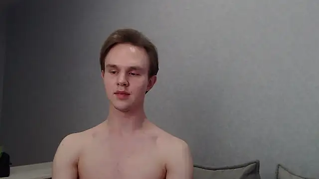 Snapshot of MartinMendez chatting on 02.27.25 MartinMendez online show from 02.27.25