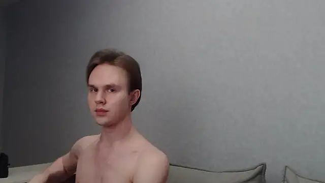 Snapshot of MartinMendez chatting on 02.27.25 MartinMendez online show from 02.27.25