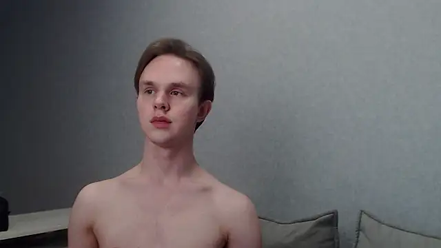 Snapshot of MartinMendez chatting on 03.01.25 MartinMendez online show from 03.01.25