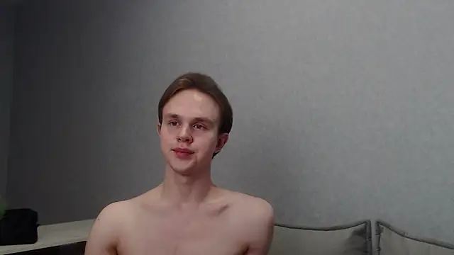 Snapshot of MartinMendez chatting on 03.04.25 MartinMendez online show from 03.04.25