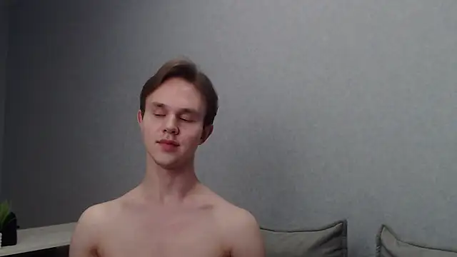 Snapshot of MartinMendez chatting on 03.09.25 MartinMendez online show from 03.09.25