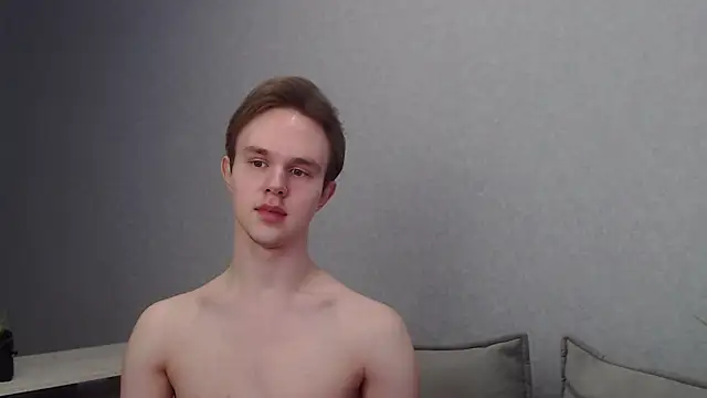 Snapshot of MartinMendez chatting on 03.13.25 MartinMendez online show from 03.13.25