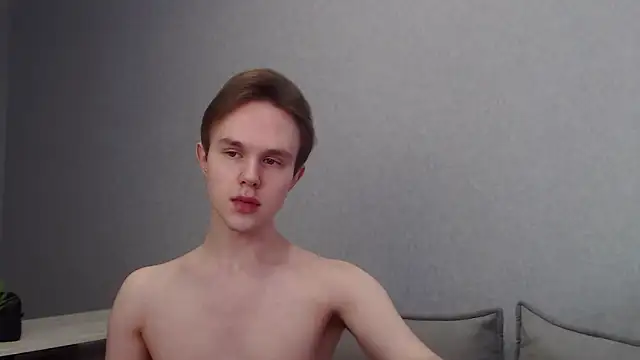 Snapshot of MartinMendez chatting on 03.15.25 MartinMendez online show from 03.15.25