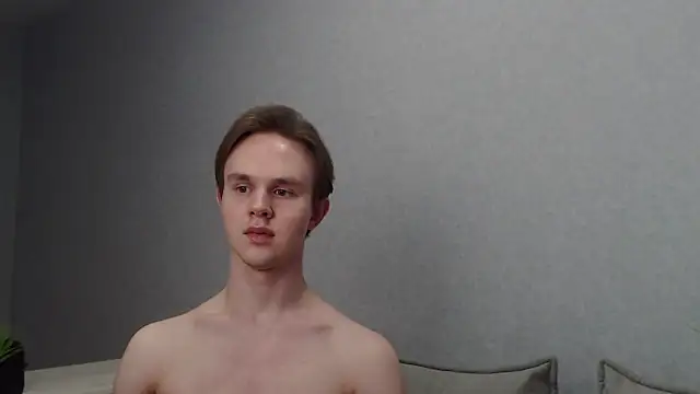 Snapshot of MartinMendez chatting on 03.16.25 MartinMendez online show from 03.16.25