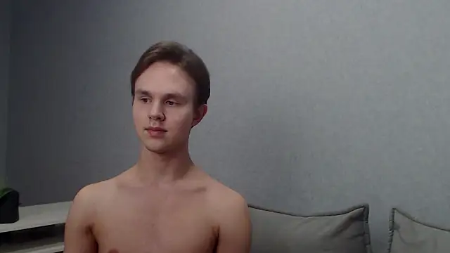 Snapshot of MartinMendez chatting on 03.20.25 MartinMendez online show from 03.20.25