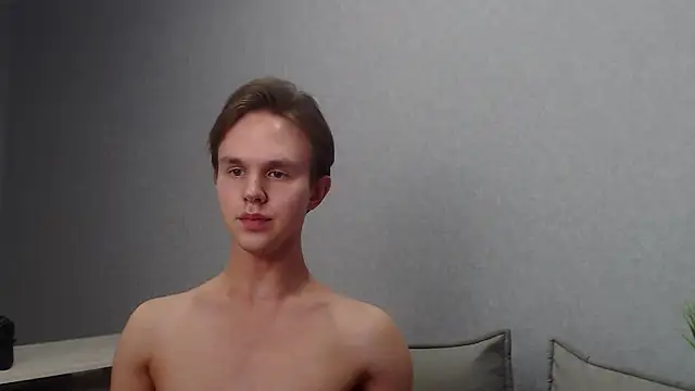 Snapshot of MartinMendez chatting on 03.22.25 MartinMendez online show from 03.22.25