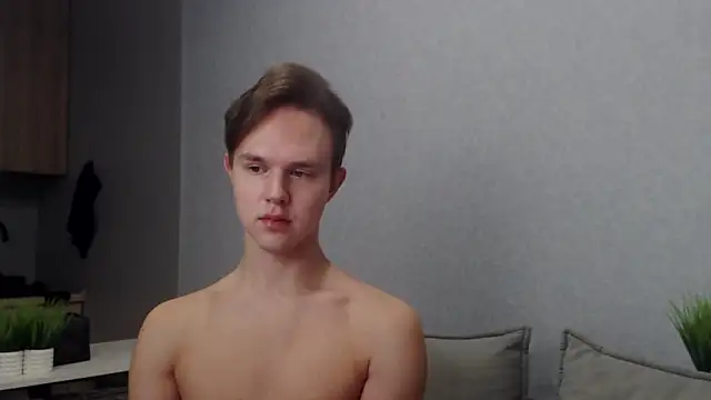 Snapshot of MartinMendez chatting on 11.20.25 MartinMendez online show from 11.20.25