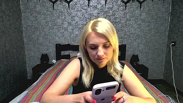 Snapshot of annagreeneyess chatting on 05.23.26 annagreeneyess online show from 05.23.26
