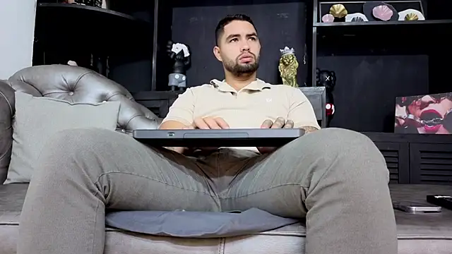 matteosantos online show from 11.25.25