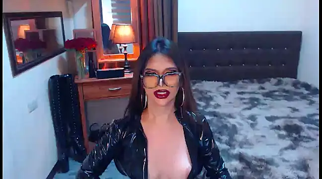 EXTREMELYDOM online show from 01.22.25