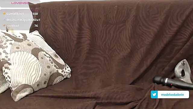 Snapshot of SedaDerin chatting on 03.13.25 SedaDerin online show from 03.13.25