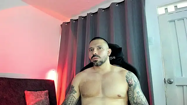 Snapshot of Pierre_Vidal chatting on 07.12.26 Pierre Vidal online show from 07.12.26