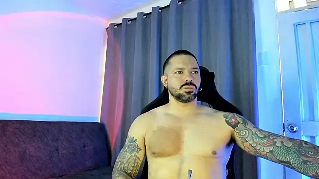 Snapshot of Pierre_Vidal chatting on 07.18.26 Pierre Vidal online show from 07.18.26