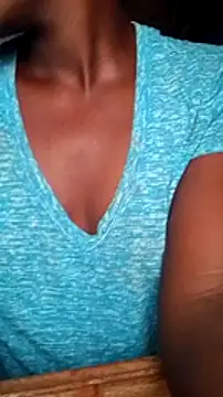 Snapshot of shape30 chatting on 12.18.24 shape30 online show from 12.18.24