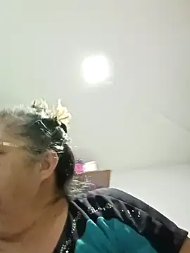 Snapshot of scaelettdubois chatting on 03.26.26 scaelettdubois online show from 03.26.26