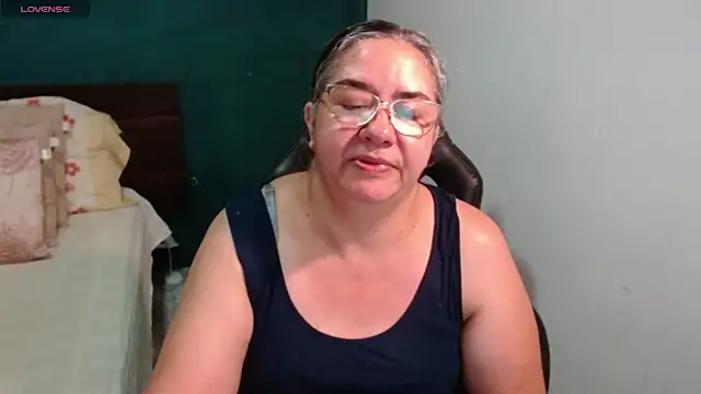 scaelettdubois online show from 06.19.26