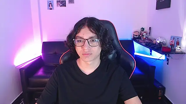 Snapshot of malik_harrison__ chatting on 12.04.24 malik harrison   online show from 12.04.24