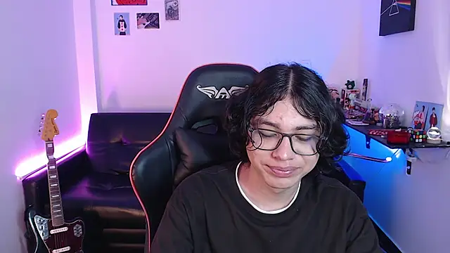 Snapshot of malik_harrison__ chatting on 12.13.24 malik harrison   online show from 12.13.24