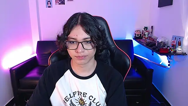 Snapshot of malik_harrison__ chatting on 12.16.24 malik harrison   online show from 12.16.24