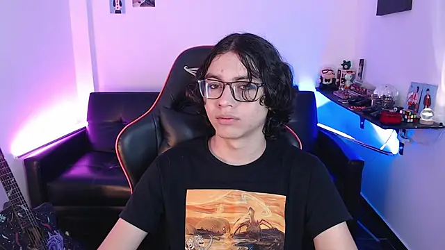 Snapshot of malik_harrison__ chatting on 12.19.24 malik harrison   online show from 12.19.24