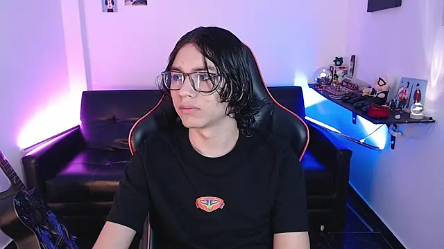 Snapshot of malik_harrison__ chatting on 12.26.24 malik harrison   online show from 12.26.24