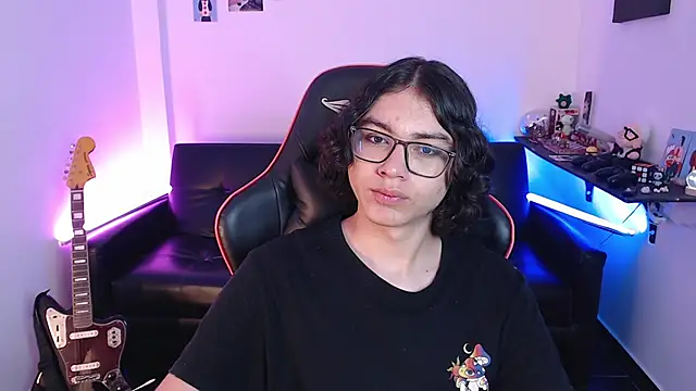 Snapshot of malik_harrison__ chatting on 01.16.25 malik harrison   online show from 01.16.25