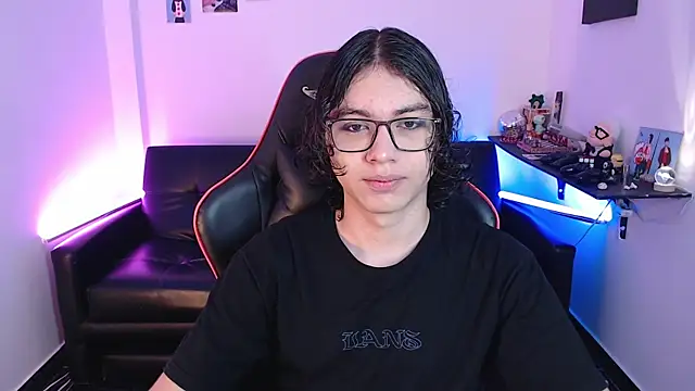 Snapshot of malik_harrison__ chatting on 01.28.25 malik harrison   online show from 01.28.25