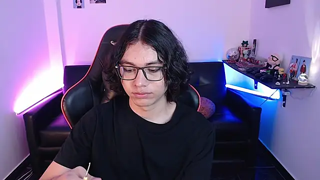 Snapshot of malik_harrison__ chatting on 01.31.25 malik harrison   online show from 01.31.25