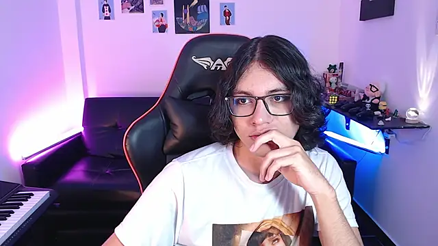 Snapshot of malik_harrison__ chatting on 02.10.25 malik harrison   online show from 02.10.25