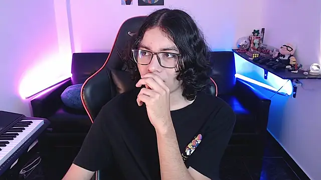 Snapshot of malik_harrison__ chatting on 02.24.25 malik harrison   online show from 02.24.25