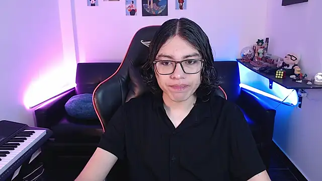 Snapshot of malik_harrison__ chatting on 02.28.25 malik harrison   online show from 02.28.25