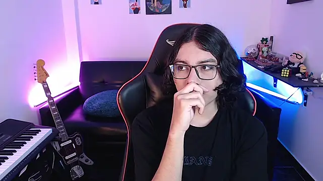 Snapshot of malik_harrison__ chatting on 03.06.25 malik harrison   online show from 03.06.25