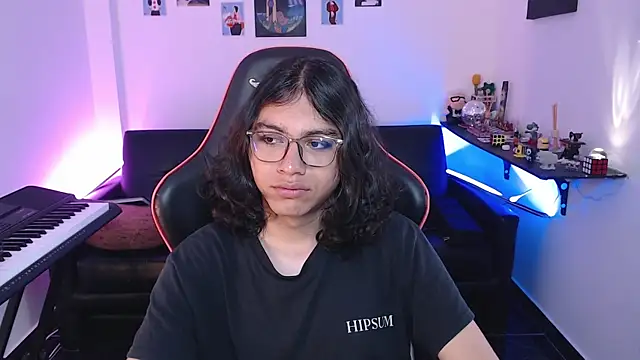 Snapshot of malik_harrison__ chatting on 10.20.25 malik harrison   online show from 10.20.25