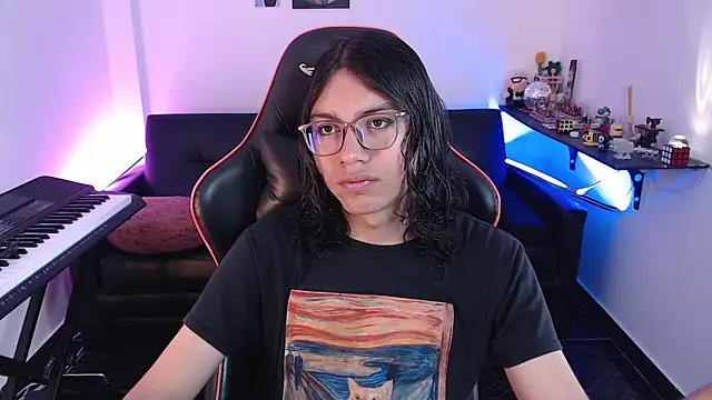 Snapshot of malik_harrison__ chatting on 10.21.25 malik harrison   online show from 10.21.25