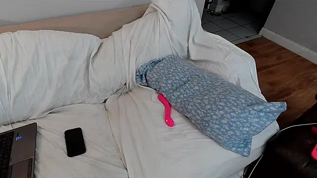 EmoDream1998 online show from 01.24.25