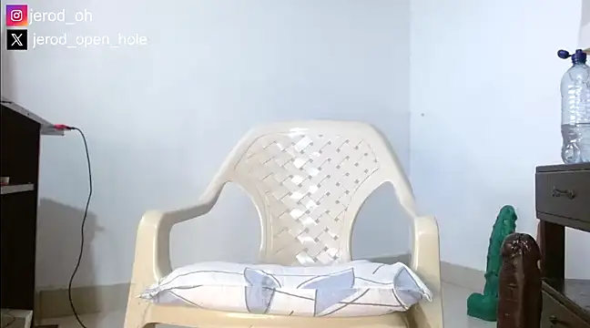 Snapshot of jerod_oh chatting on 02.18.25 jerod oh online show from 02.18.25