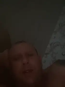 Snapshot of 1981-AZ chatting on 02.14.26 1981-AZ online show from 02.14.26