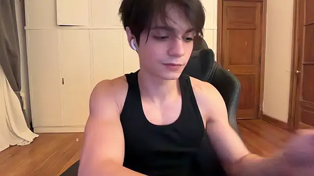 SasukeUhchiaa online show from 12.21.25