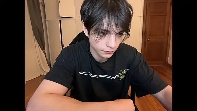 SasukeUhchiaa online show from 12.22.25