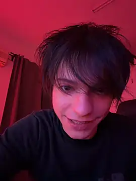 Snapshot of SasukeUhchiaa chatting on 05.11.26 SasukeUhchiaa online show from 05.11.26
