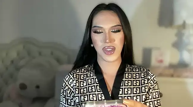 Ts glamxxxx online show from 03.11.25