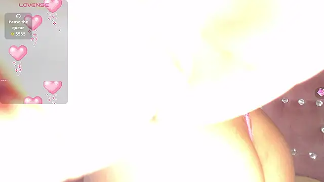 Snapshot of slutty_hotwife chatting on 03.12.26 slutty hotwife online show from 03.12.26