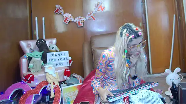 Skinygirl online show from 12.27.24