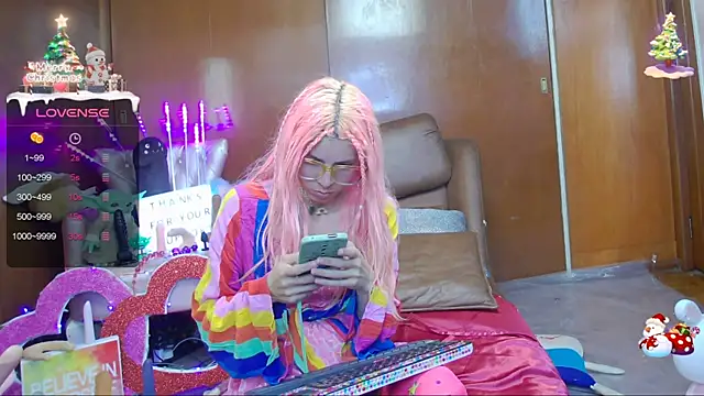 Skinygirl online show from 01.17.25