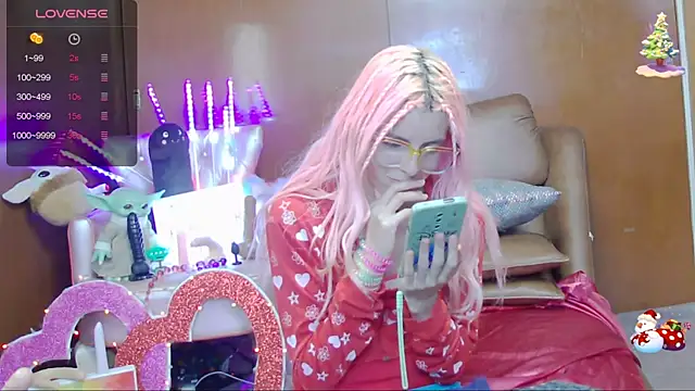 Skinygirl online show from 01.25.25