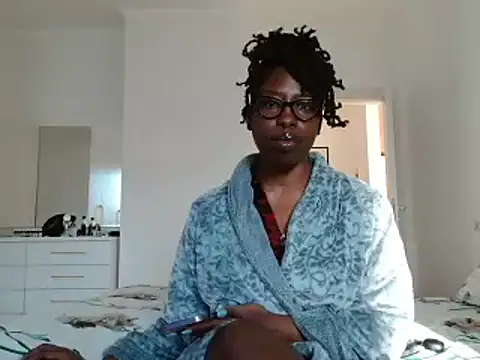 MadamIndigo online show from 02.27.26