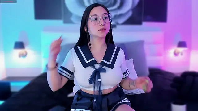 lucy neil online show from 01.24.25