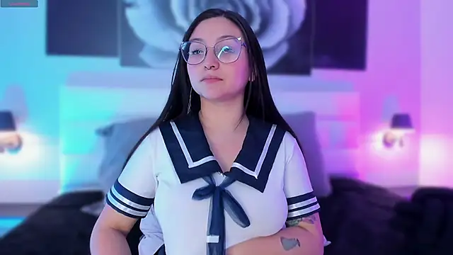 lucy neil online show from 01.24.25